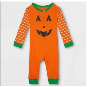 NWT Target Baby One Piece Halloween Pumpkin Halloween Pajama (3-6 Months)
